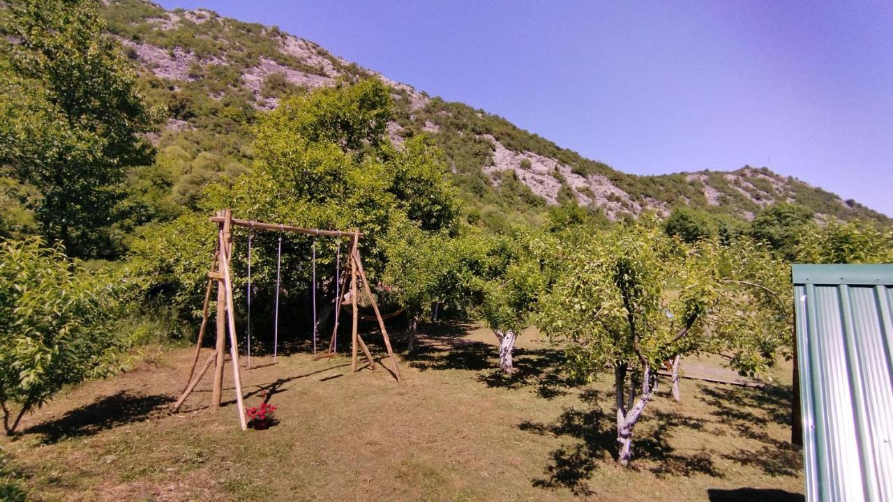 Camp Sunny Hills Hotel Virpazar Eksteriør billede