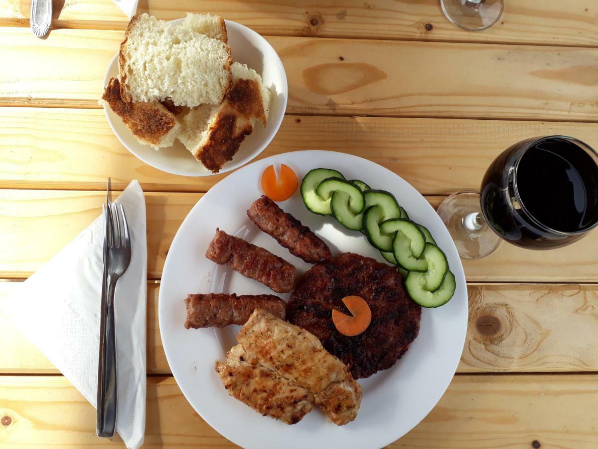 Camp Sunny Hills Hotel Virpazar Eksteriør billede